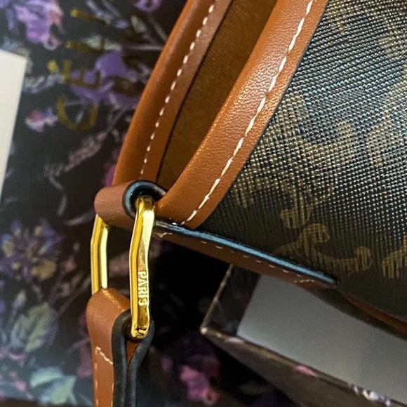 Bags - Picture 2 of 17